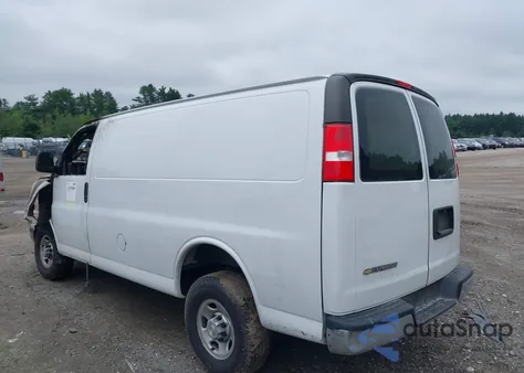 2022 Chevrolet Express Cargo Rwd 2500 Regular Wheelbase Wt from USA, damaged, VIN 1GCWGAFP2N1183581
